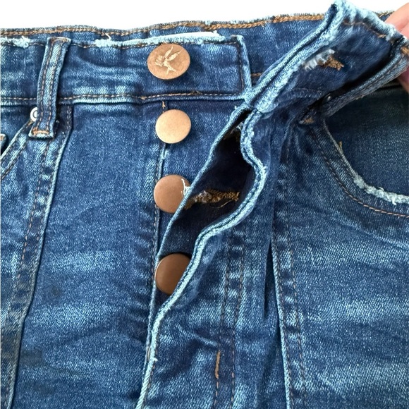 One Teaspoon Lovers Distressed Low Waist Button Fly Jean‎ Shorts - Size 26 - NWT - Picture 2 of 10